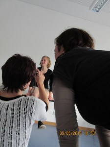 Silja fotografiert ihr Model