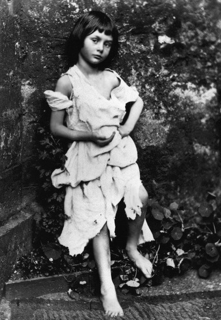 100 Meisterwerke: 52. „Alice Liddell as a Beggar Girl“ von Lewis